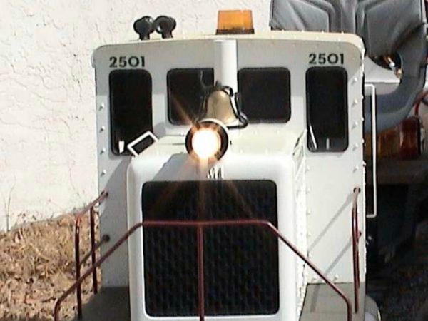 White APRR diesel locomotive up close